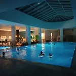 Luxury 19th Floor With Pool, Gym View