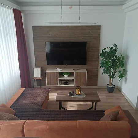 Luxury 19th Floor With Pool, Gym View