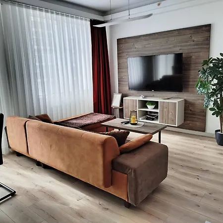 Luxury 19th Floor With Pool, Gym View * Szkopje