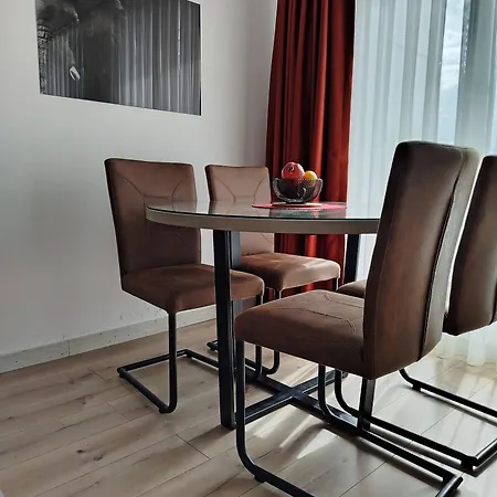 Daire Luxury 19th Floor With Pool, Gym View