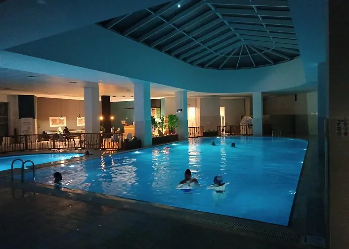 Luxury 19th Floor With Pool, Gym View